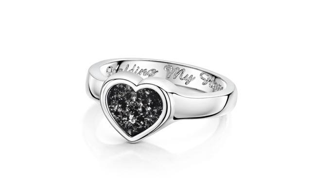 White Gold and black heart ring